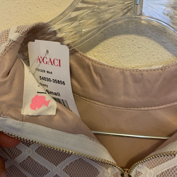 Agaci lace bodysuit - Picture 3 of 3